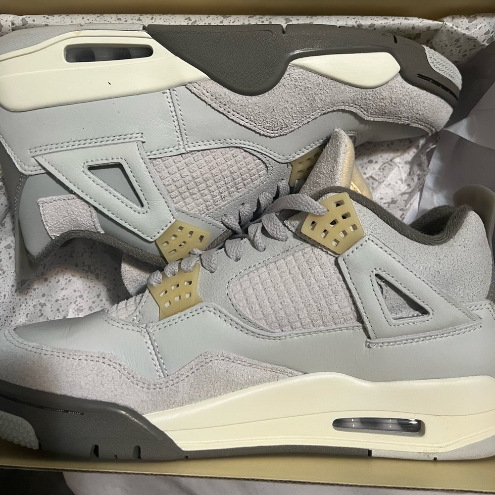 Jordan 4